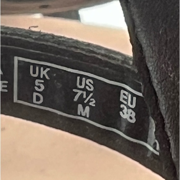 Clarks Black Loomis Katey Leather Wedge Strappy Sandals Size 7 1/2 Women's - Picture 4 of 9